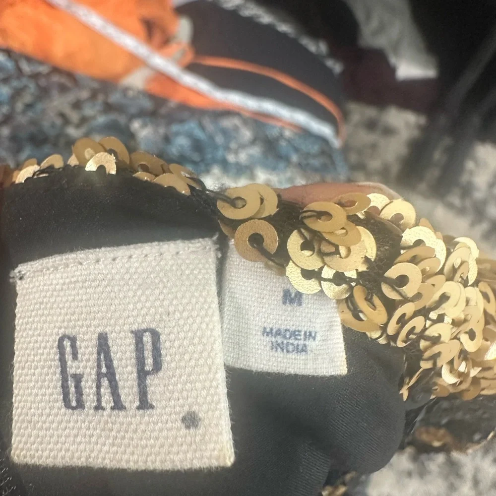GAP Gold and Black Sequin dress- medium - PRELOVED - Picture 6 of 7